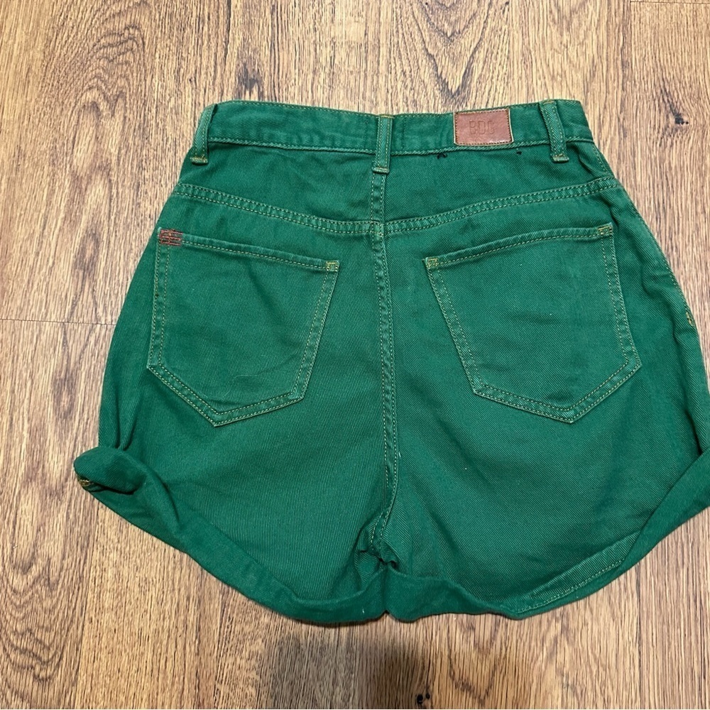 BDG green Denim Mom High Rise Shorts 25 Bright Color High Rise Rolled up hem - Picture 2 of 8